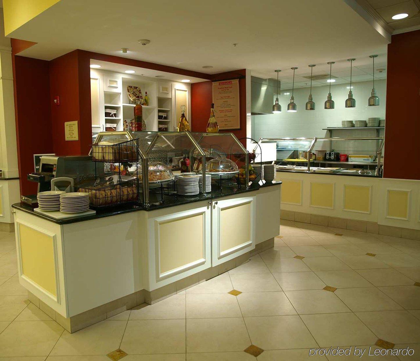 Hilton Garden Inn Myrtle Beach/Coastal Grand Mall Restoran gambar